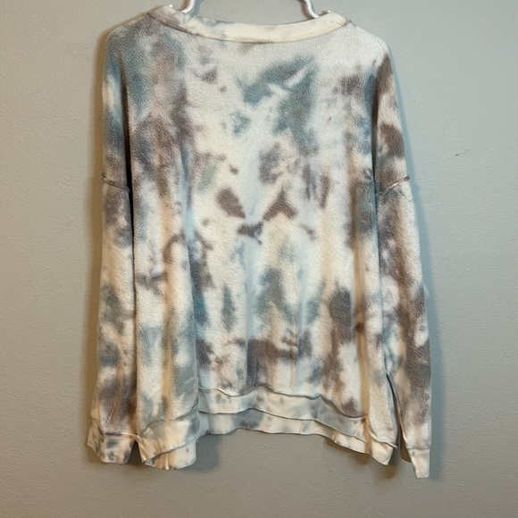 NWT Free People Kelly Sweatshirt, women’s size XS. White, purple and blue. - Picture 2 of 6